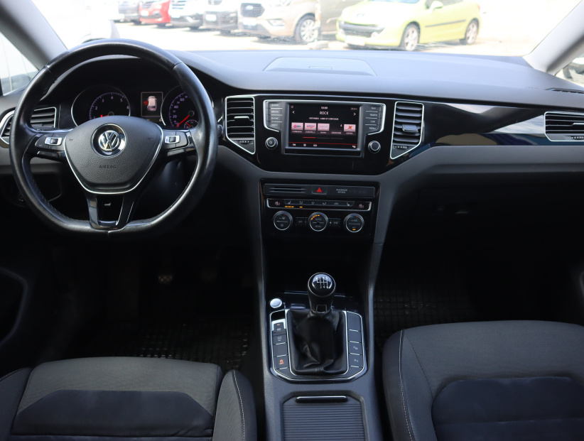 Volkswagen Golf Sportsvan, 2016