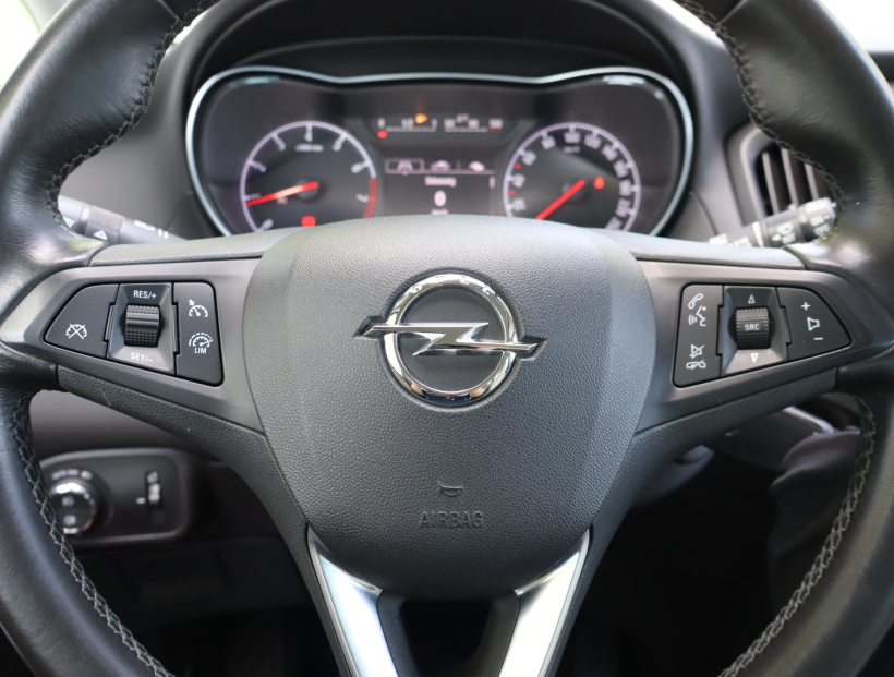Opel Zafira, 2017