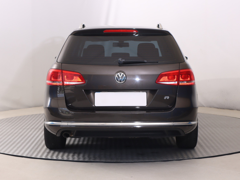 Volkswagen Passat, 2013