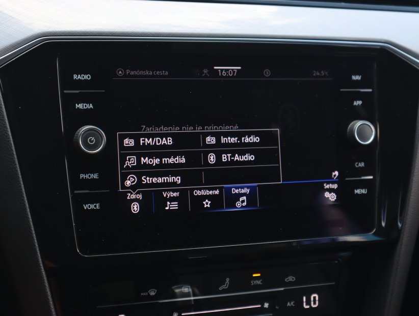 Volkswagen Passat, 2023