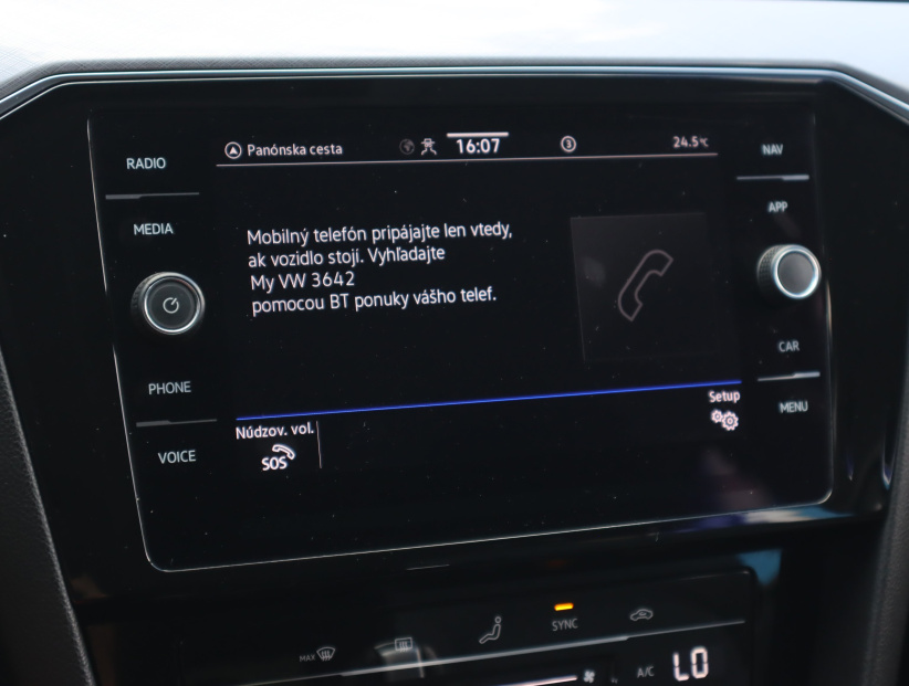 Volkswagen Passat, 2023
