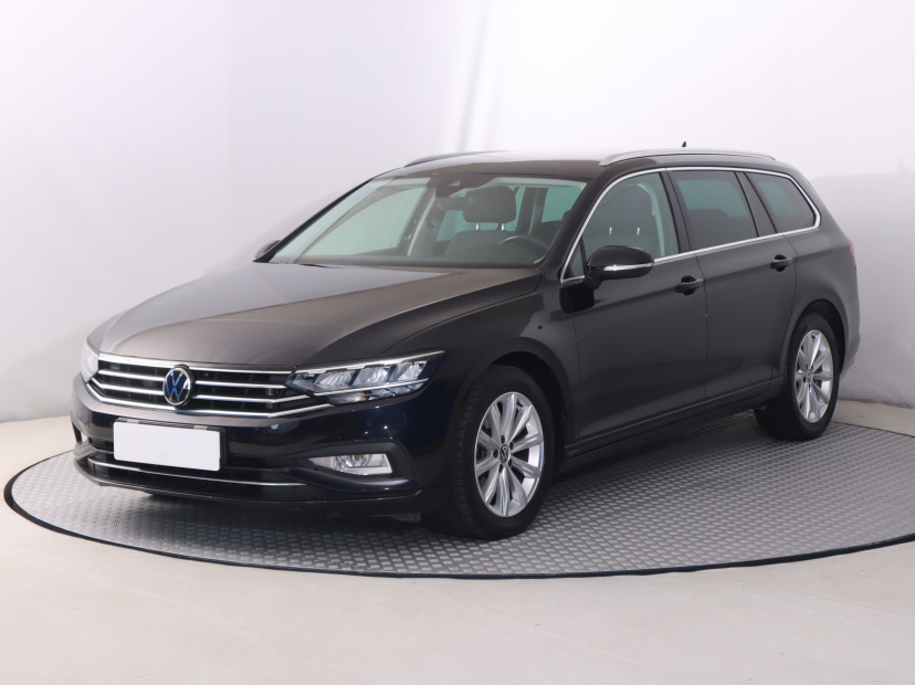 Volkswagen Passat, 2023