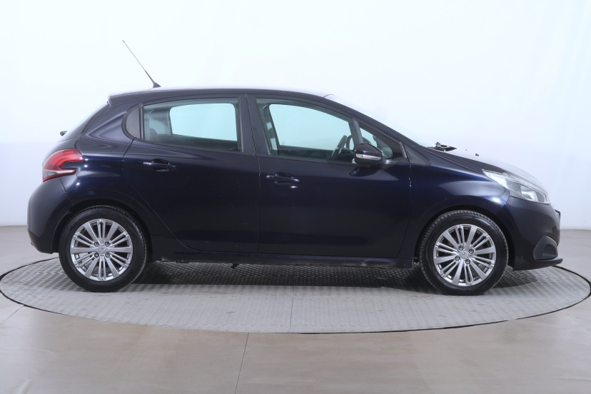 Peugeot 208, 2018