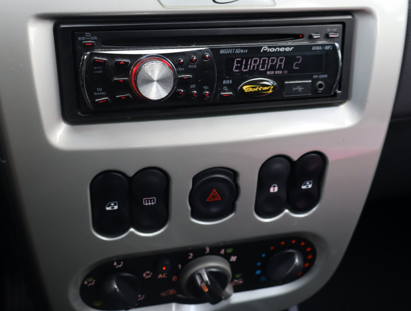 Dacia Sandero, 2011
