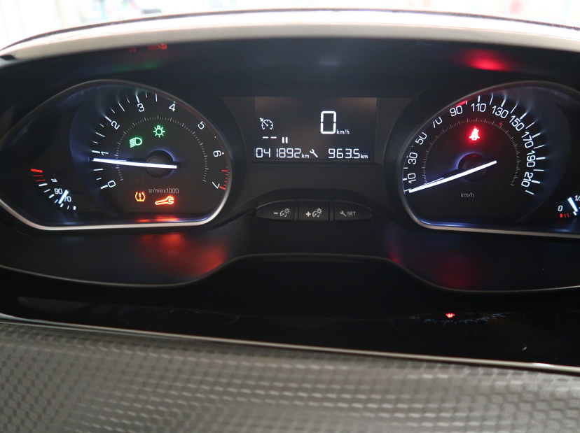 Peugeot 2008, 2017