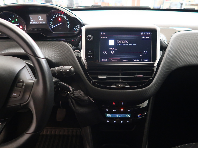 Peugeot 2008, 2017