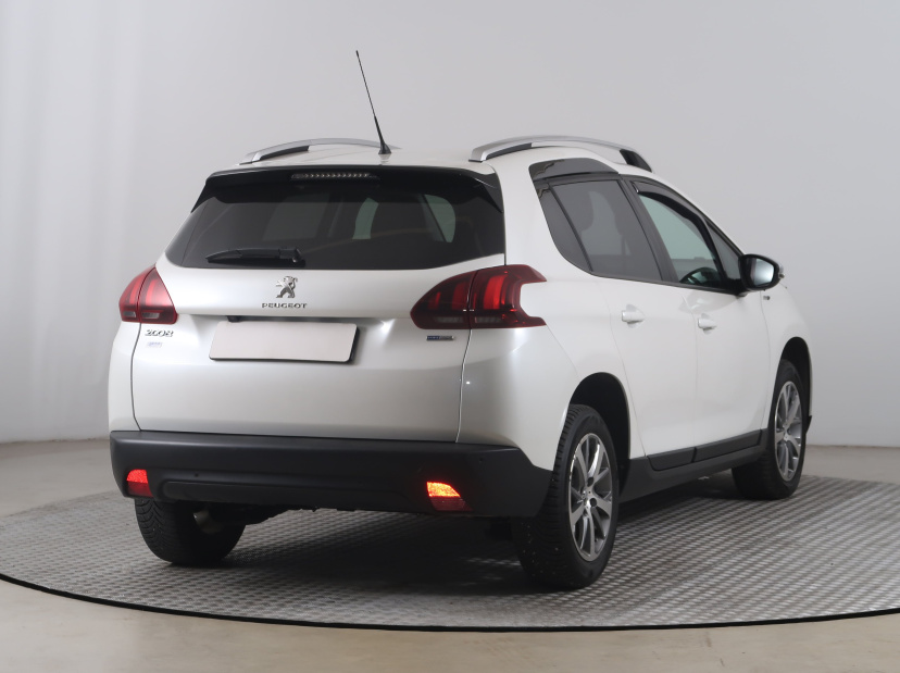 Peugeot 2008, 2017