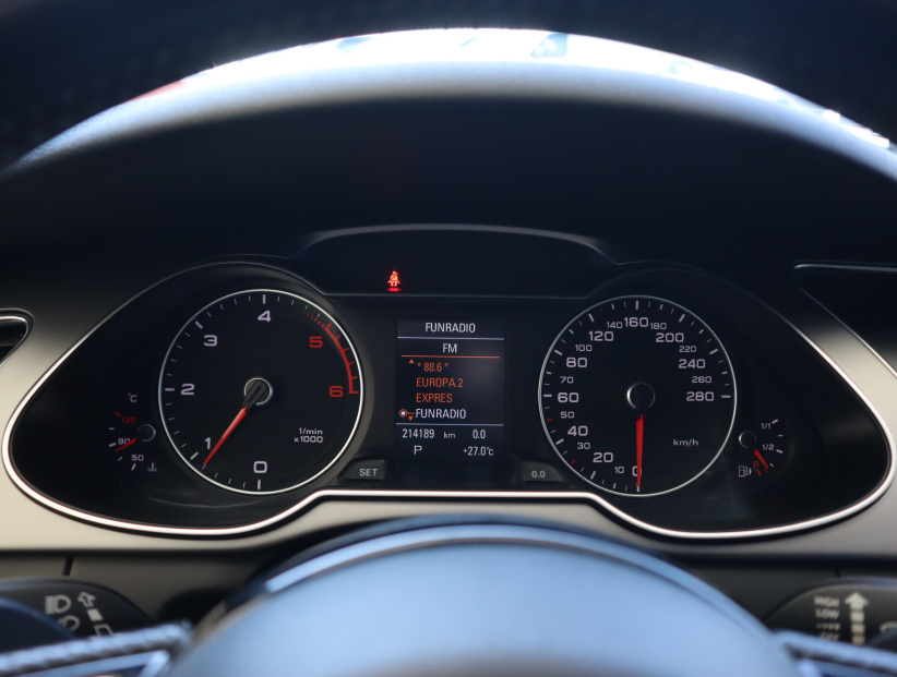 Audi A4, 2014