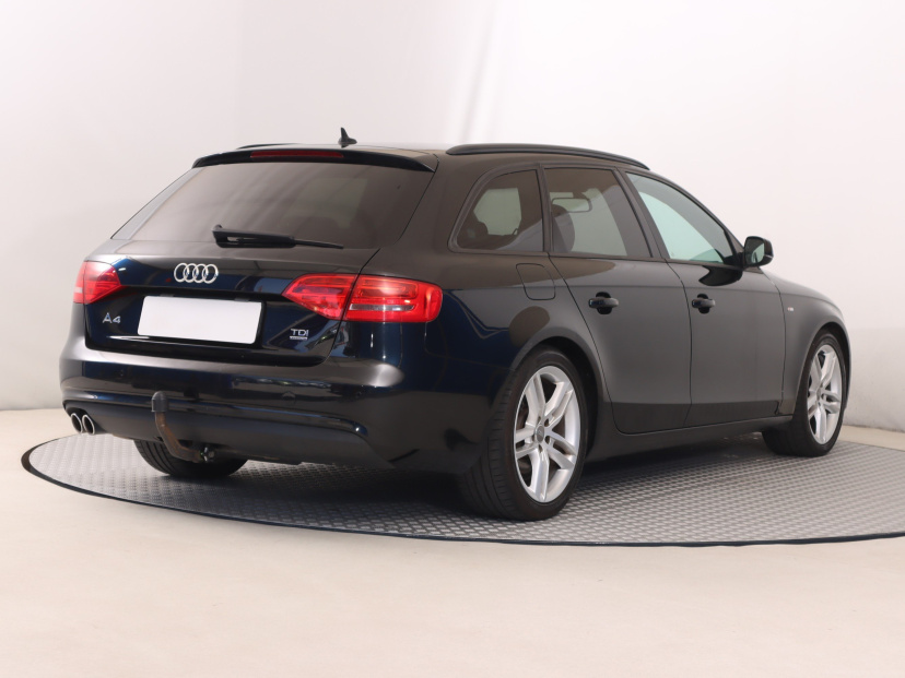 Audi A4, 2014