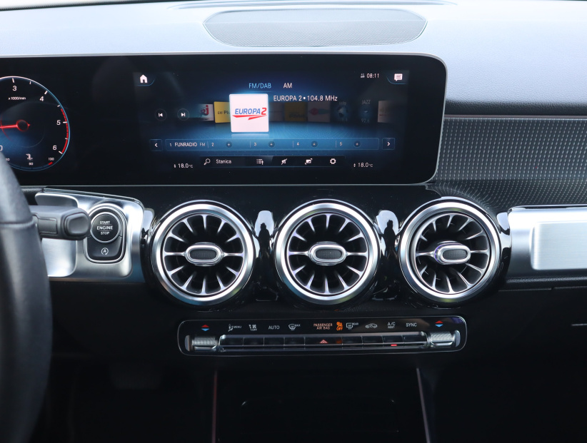 Mercedes-Benz GLB, 2021