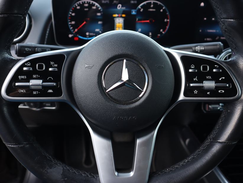 Mercedes-Benz GLB, 2021