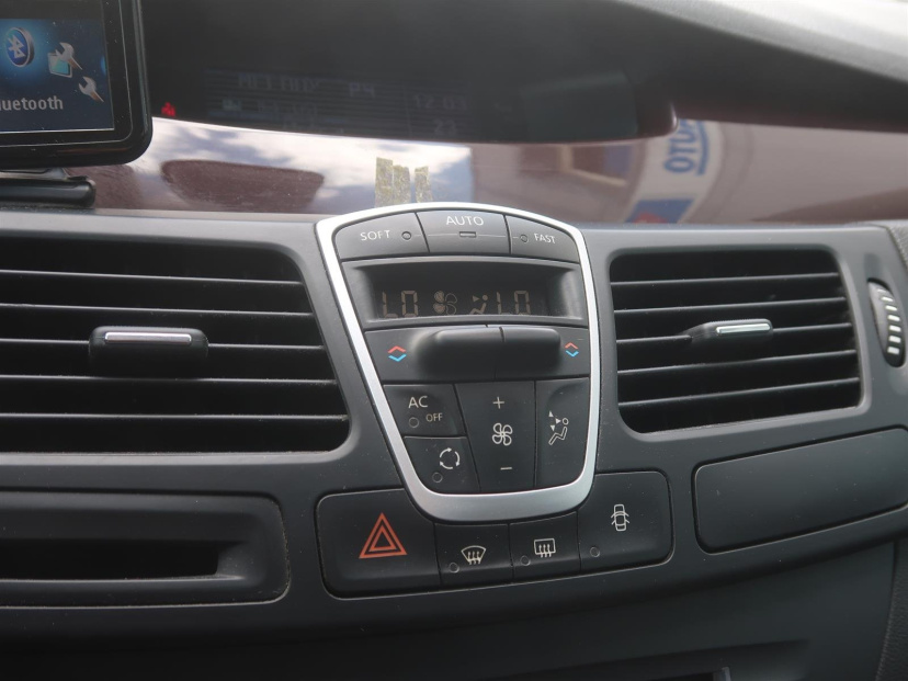 Renault Laguna, 2009