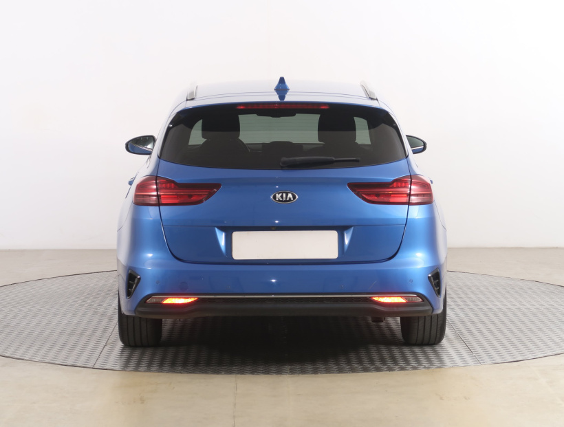 Kia Ceed, 2022
