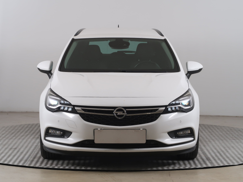 Opel Astra, 2019