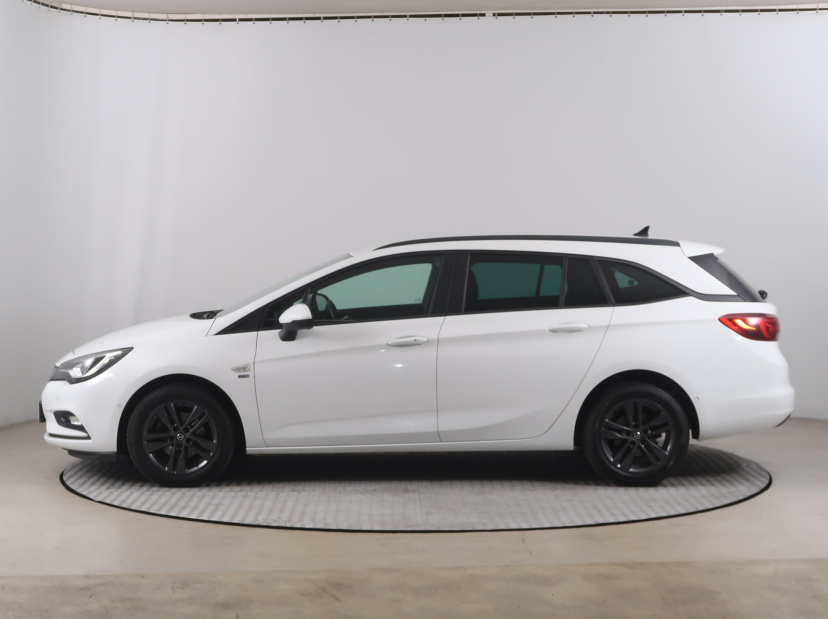 Opel Astra, 2019
