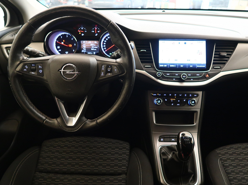 Opel Astra, 2019