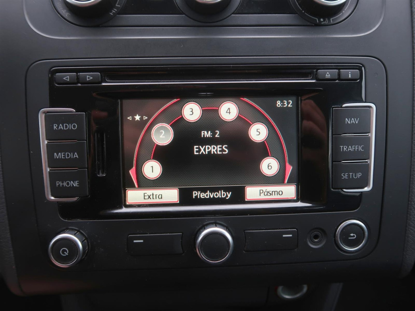 Volkswagen Touran, 2014