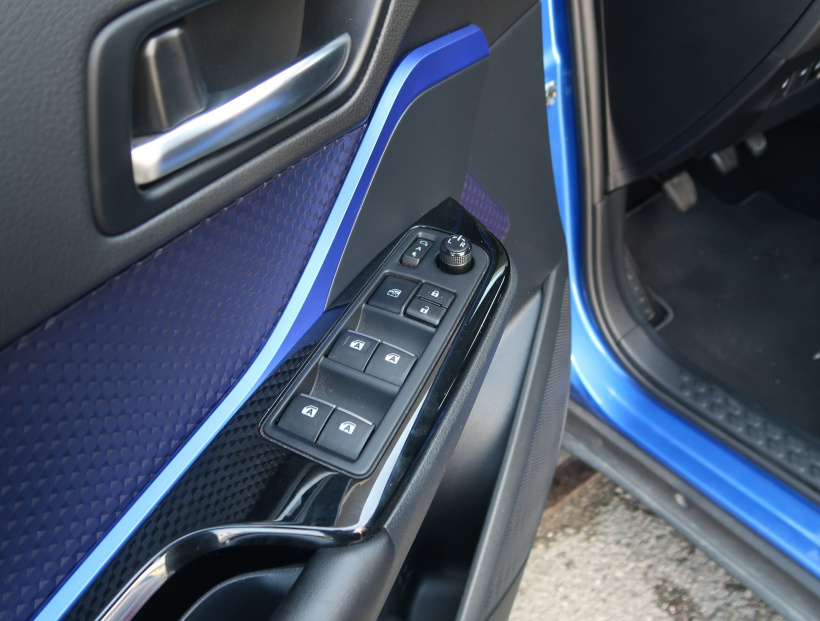 Toyota C-HR, 2017