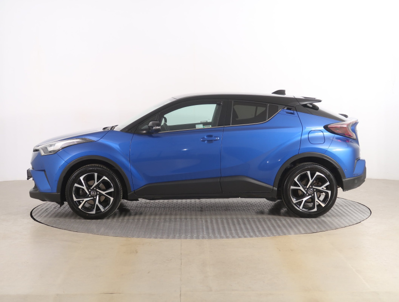 Toyota C-HR, 2017