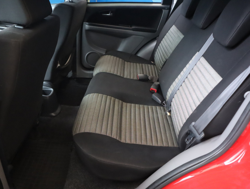 Suzuki SX4, 2013