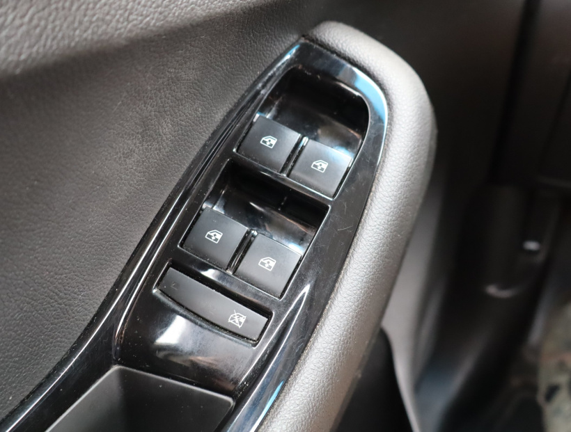 Chevrolet Orlando, 2013
