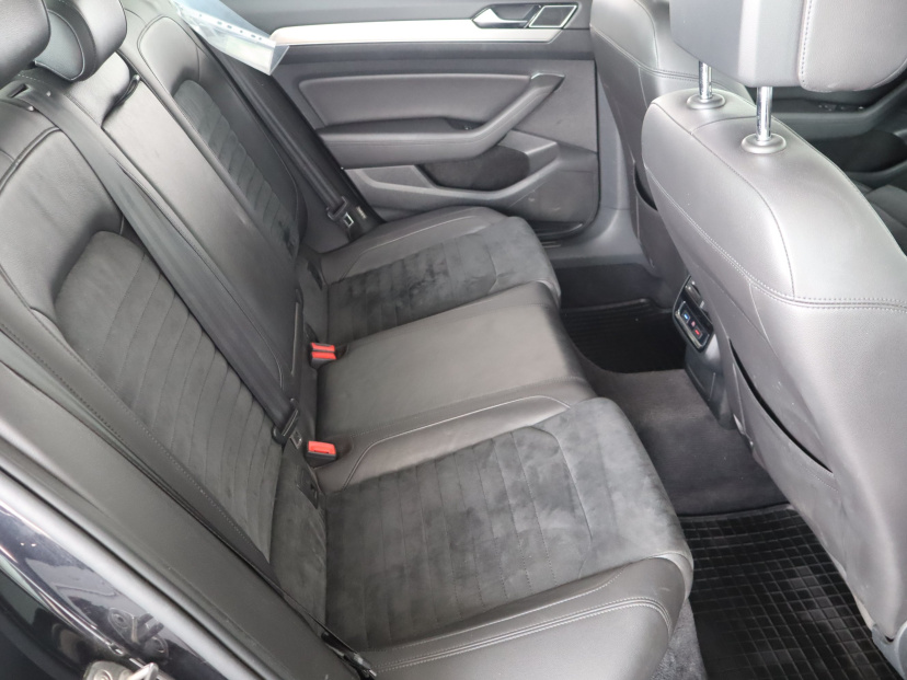 Volkswagen Passat, 2016