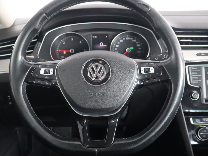 Volkswagen Passat, 2016