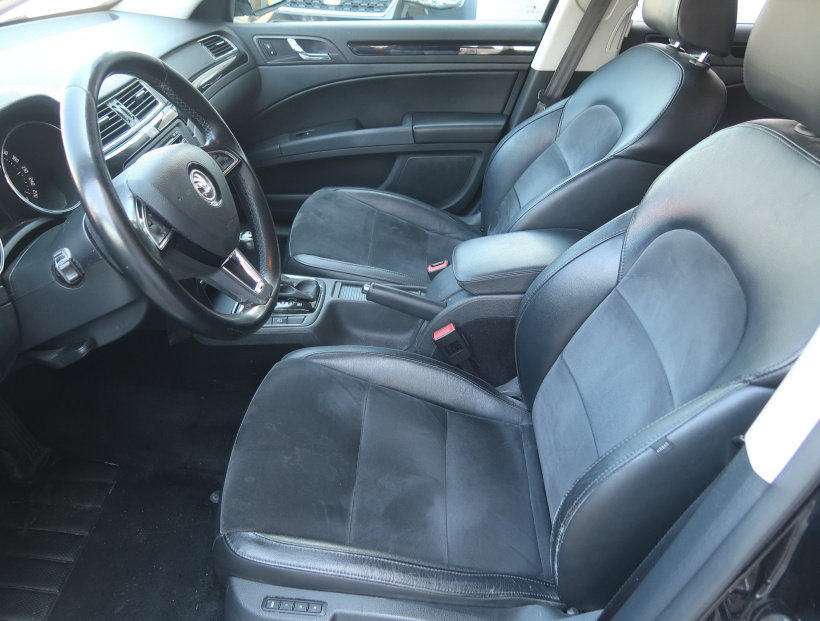 Škoda Superb, 2014
