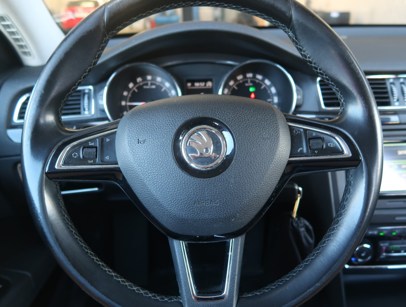 Škoda Superb, 2014