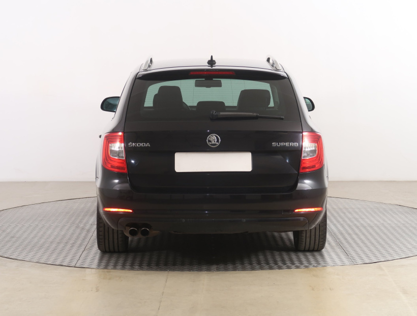 Škoda Superb, 2014