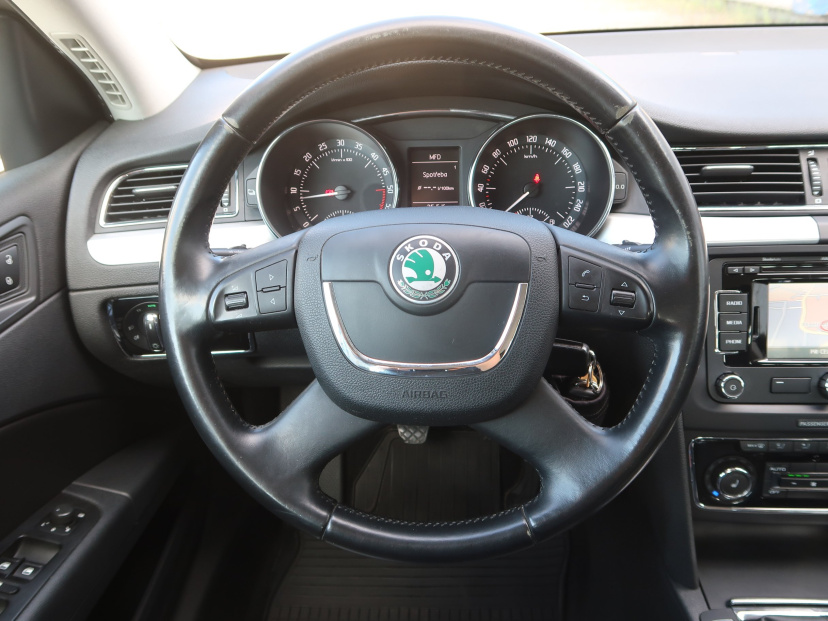 Škoda Superb, 2013