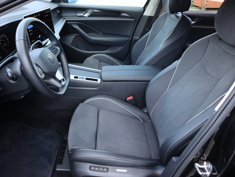 Volkswagen Passat, 2025