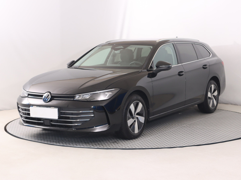 Volkswagen Passat, 2025