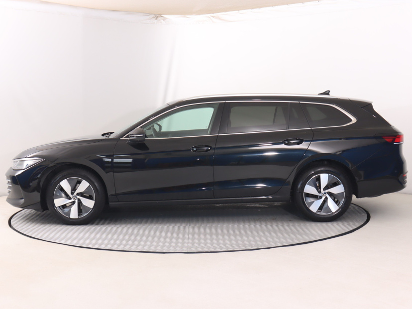 Volkswagen Passat, 2025