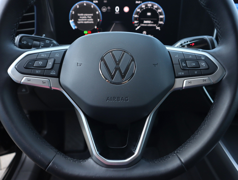 Volkswagen Passat, 2025