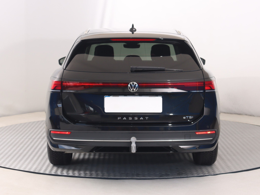 Volkswagen Passat, 2025