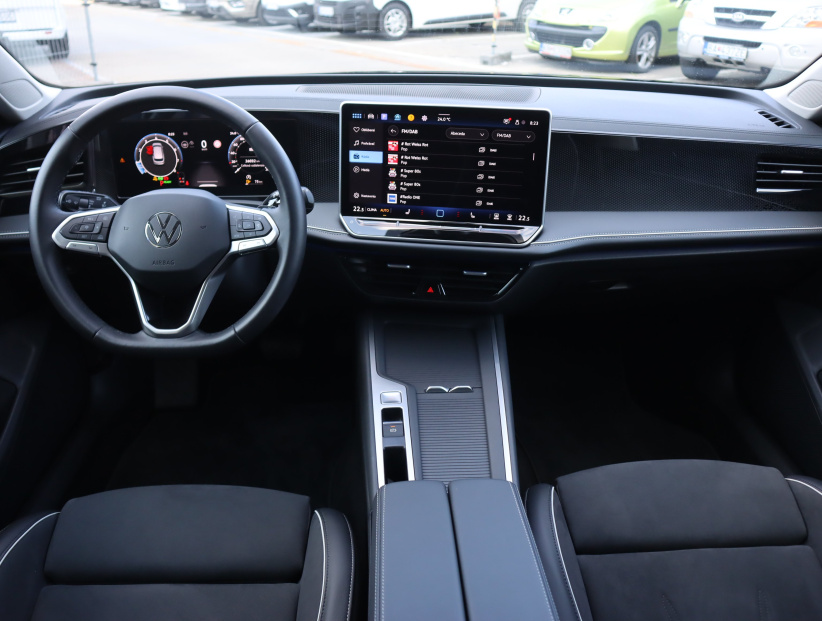 Volkswagen Passat, 2025