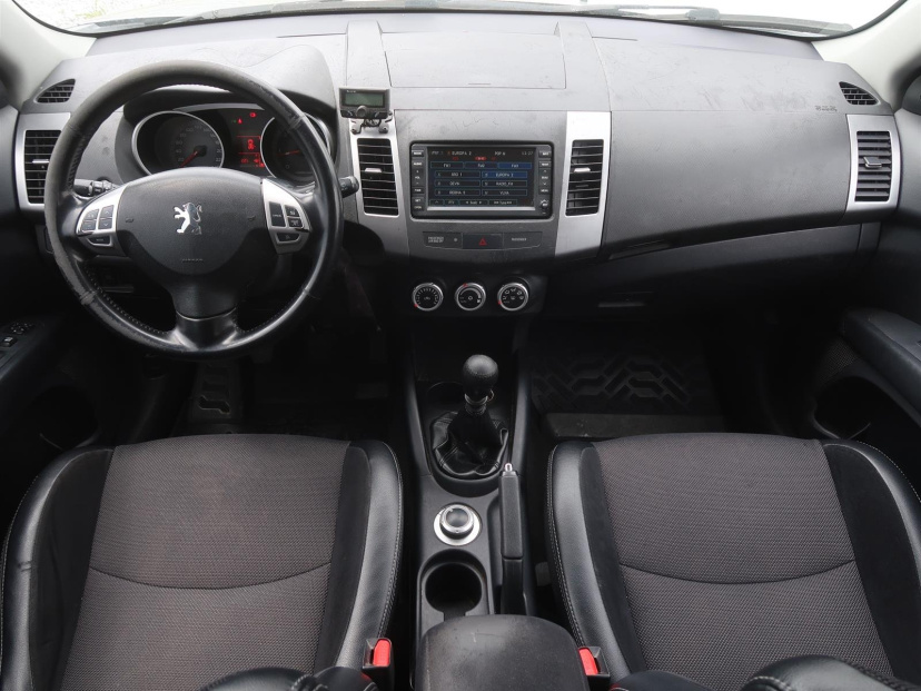 Peugeot 4007, 2009