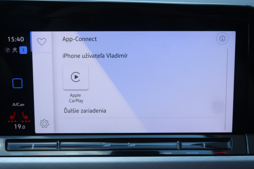 Volkswagen Golf, 2022