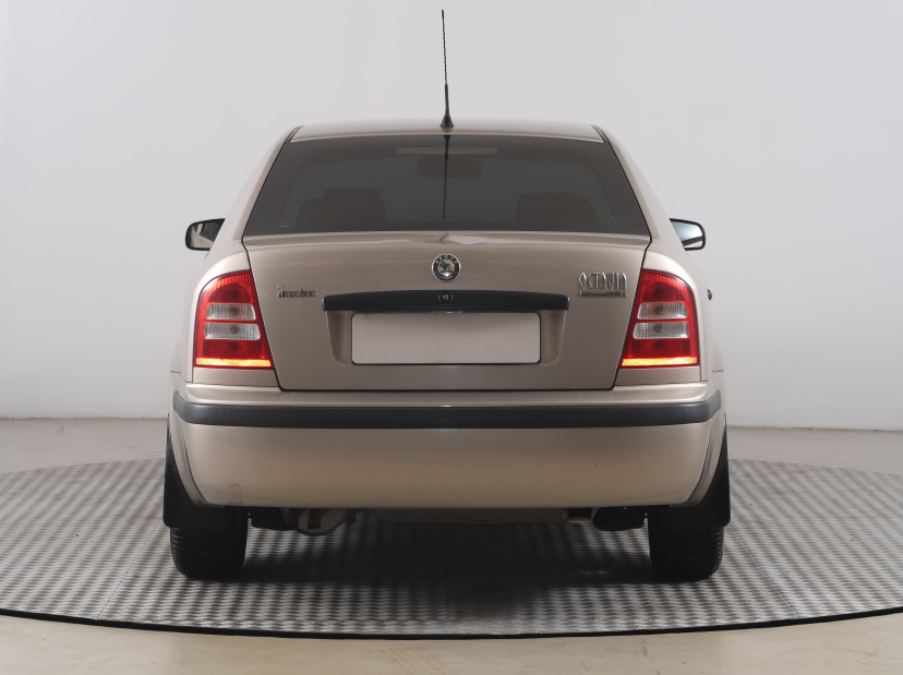 Škoda Octavia, 2004