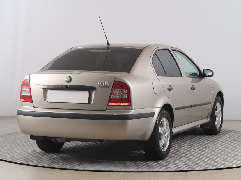 Škoda Octavia, 2004