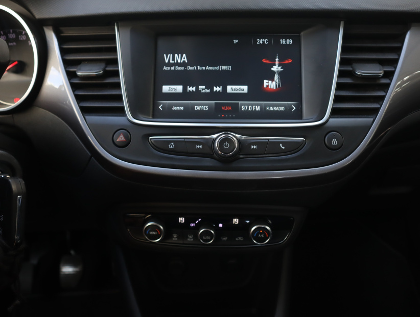 Opel Crossland, 2018