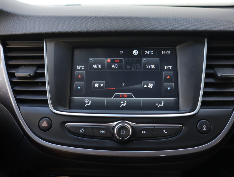 Opel Crossland, 2018