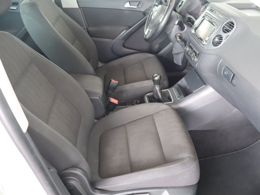 Volkswagen Tiguan, 2015