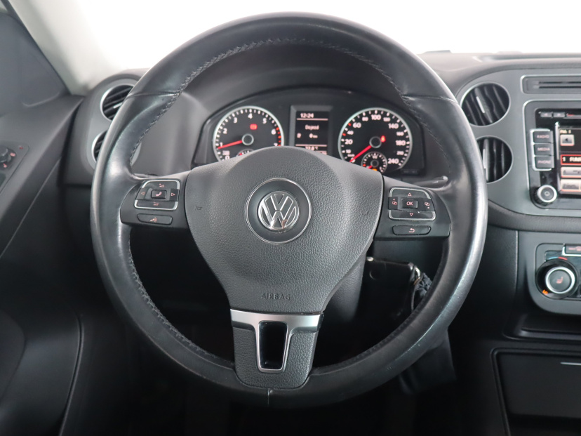 Volkswagen Tiguan, 2015