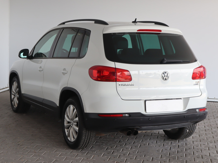 Volkswagen Tiguan, 2015