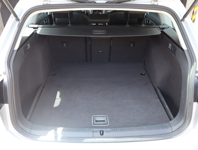 Volkswagen Golf, 2015