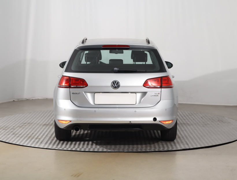Volkswagen Golf, 2015