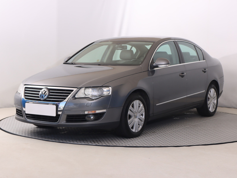 Volkswagen Passat, 2005