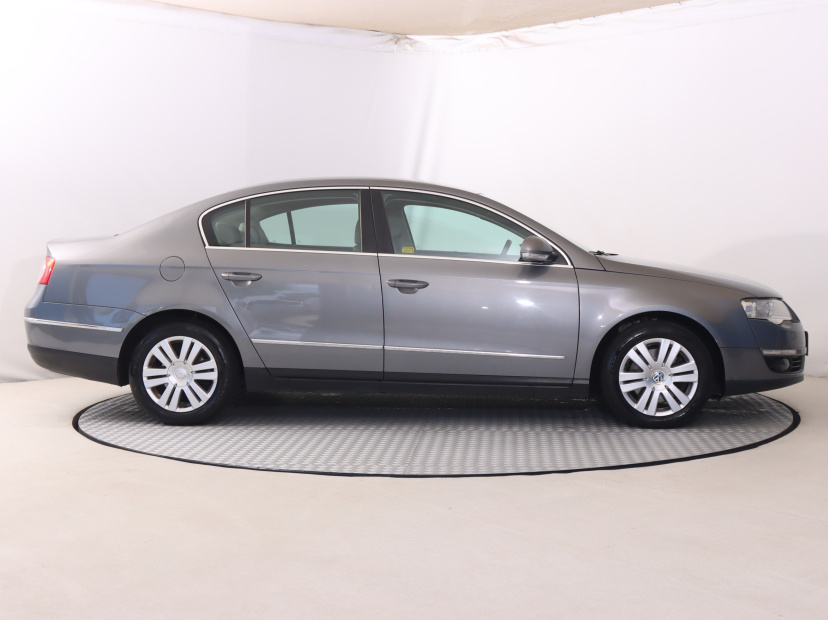 Volkswagen Passat, 2005